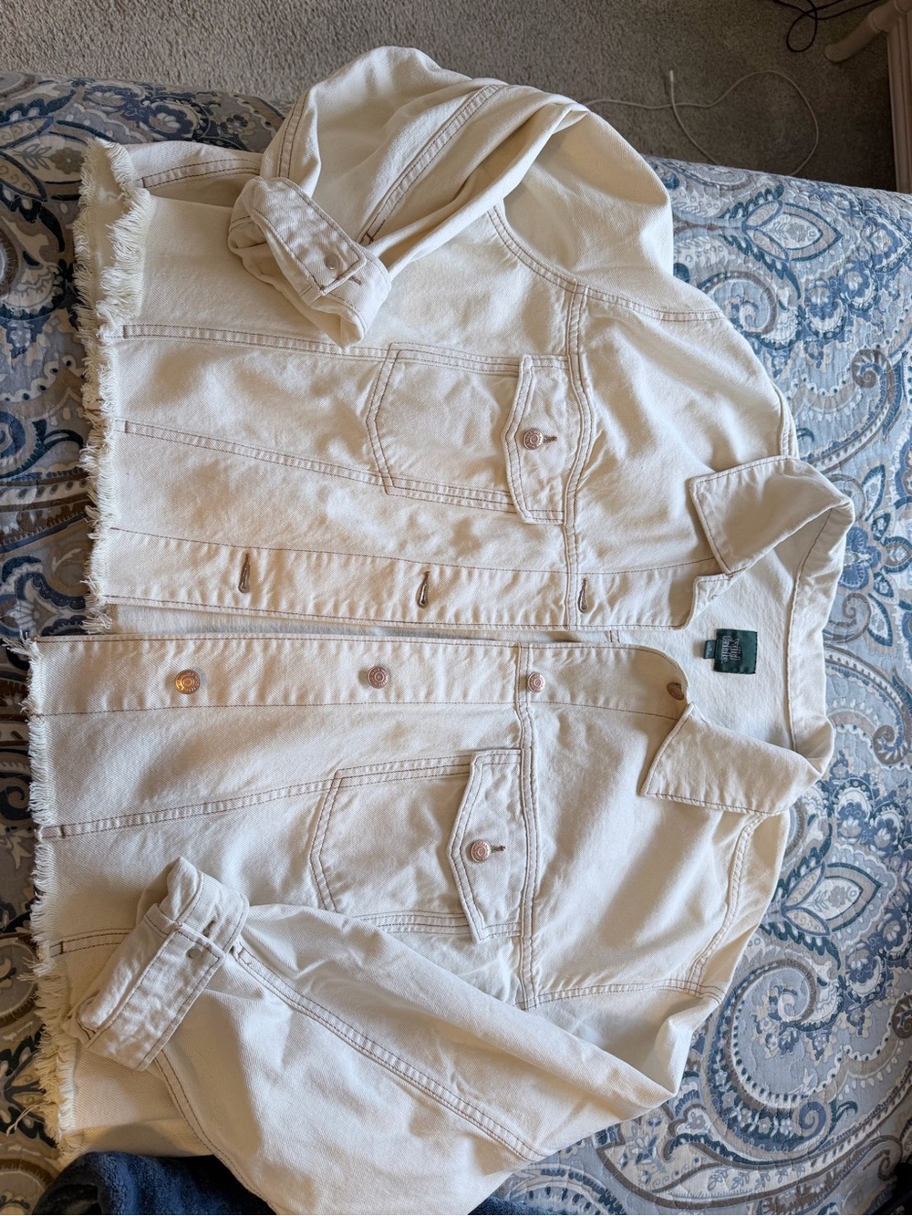 Cropped Jean jacket - Picture 2 of 5